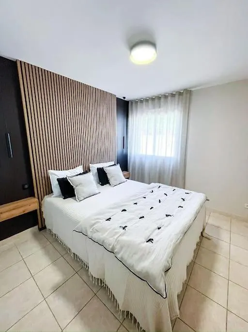 Apartment Le St Barth - Clim - Acces Mer Direct - 2 Chbre Parking La Ciotat